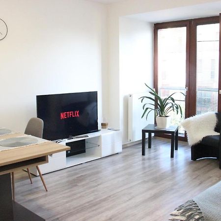 Luxury Studio In The Heart Of Beroun מראה חיצוני תמונה